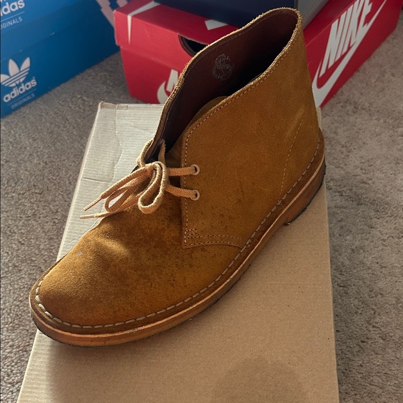 Clark’s Desert Boot - Picture 2 of 4